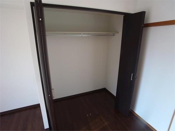 メゾンまほら 収納