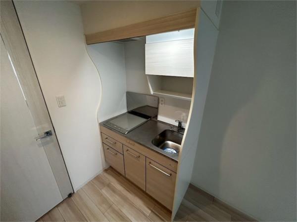 セレニテ神戸元町クレア キッチン