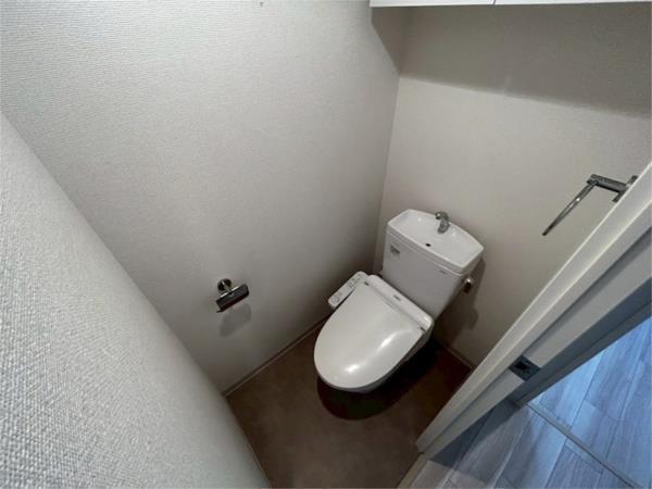 セレニテ神戸元町クレア トイレ