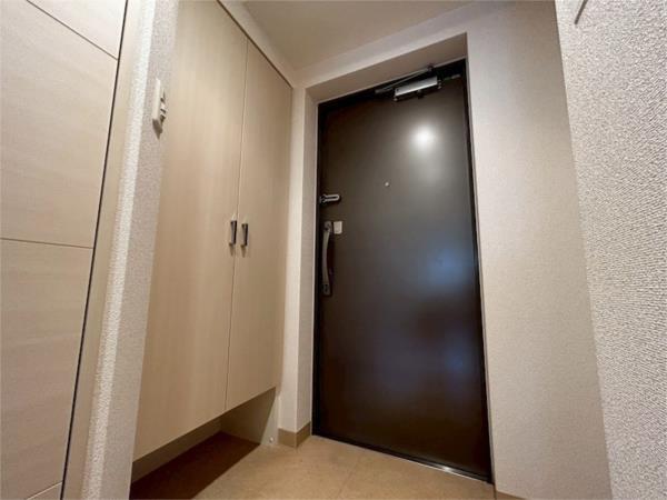 エスリード中山手県庁前 玄関