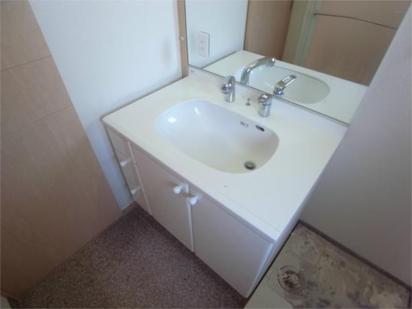 デルファーレ神戸三宮 部屋画像
