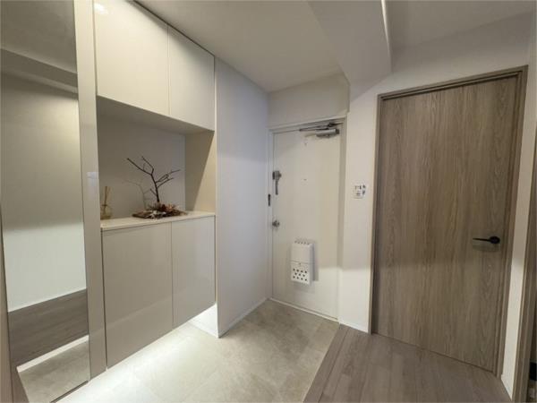 親王塚マンション 玄関
