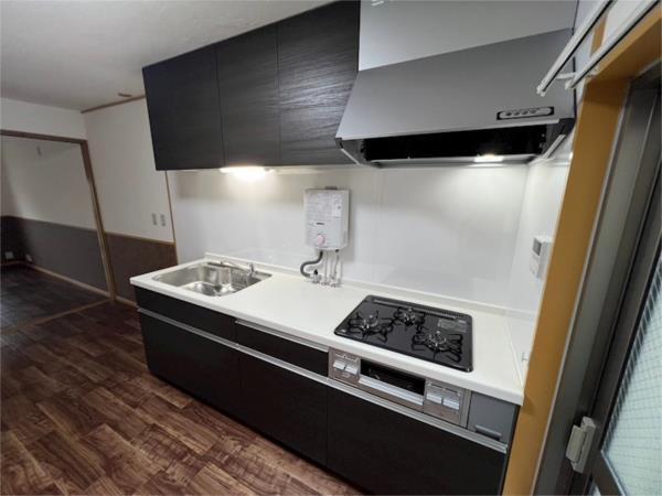 鈴蘭泉台第二住宅５号棟 5 キッチン