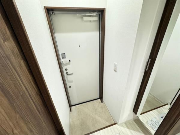 ワコーレヴィータ国香通 玄関