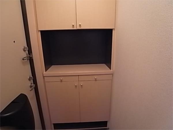 ルイシャトレー 玄関