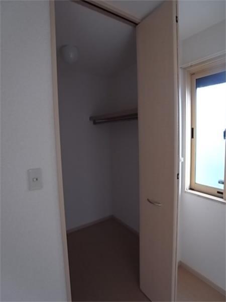 ルイシャトレー 収納