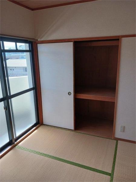 カサグランデ藤江 収納