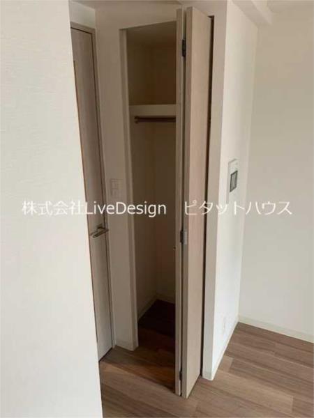 プレサンスジェネ新神戸ステーションフロント 収納