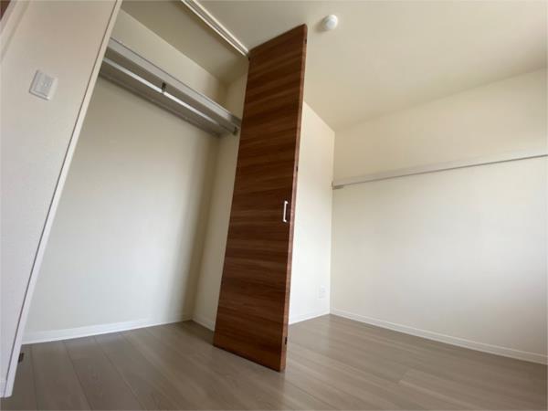 オカバ姫路青山シャーメゾン B棟 収納