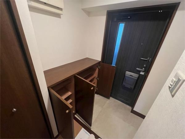 KDXレジデンス夙川ヒルズ　1番館 玄関