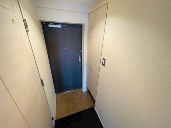 MINT甲子園三番町 玄関