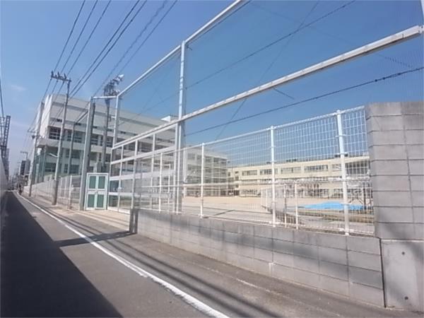 神戸市立東灘小学校：751m