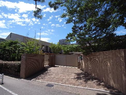 甲南幼稚園：579m