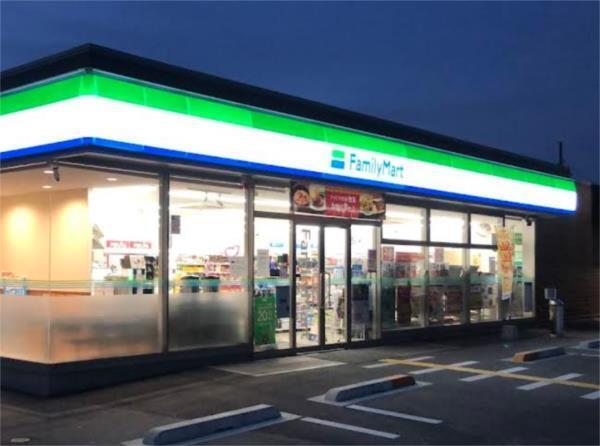 ファミリーマート 姫路仁豊野店：1107m