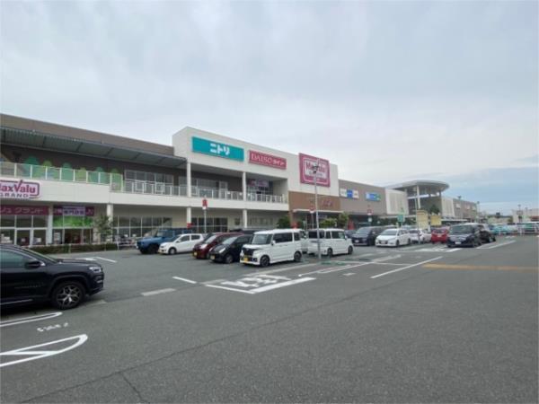 マックスバリュ　イオンタウン姫路店：421m