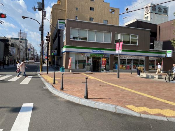 ファミリーマート 姫路大手前店：250m