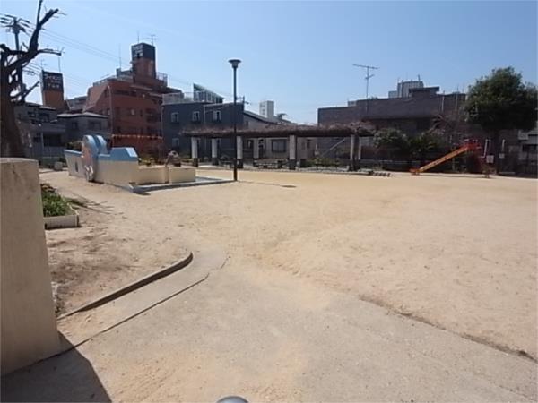 下山手公園：246m