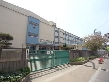 神戸市立明親小学校：532m