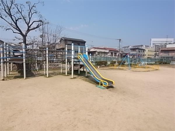 東川崎公園：618m