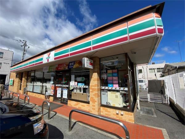 セブンイレブン　姫路飾磨清水１丁目店：136m