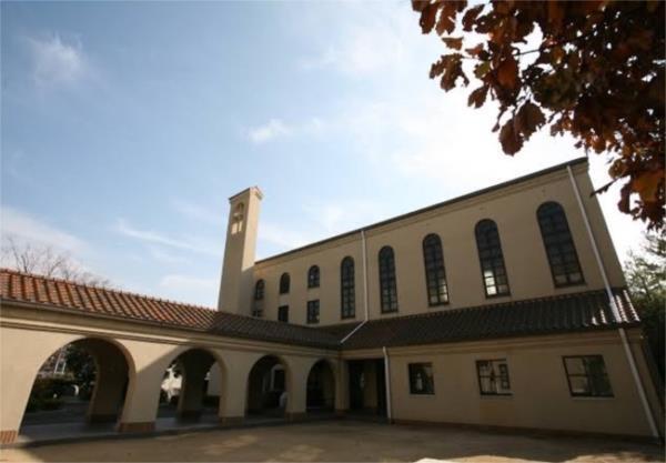 頌栄短期大学：2478m