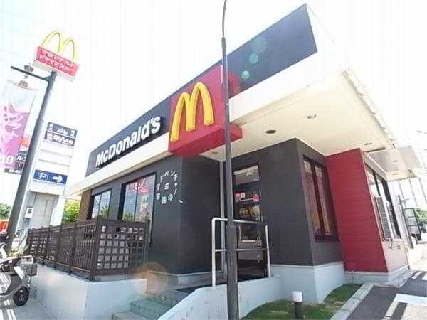 マクドナルド　神戸北町店：329m