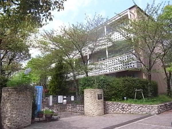 宮川小学校：271m
