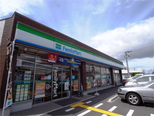 ファミリーマート三木広野店：576m