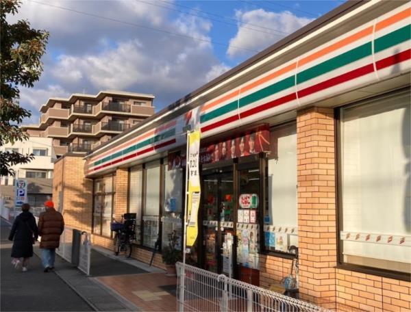 セブンイレブン 西宮能登町店：703m