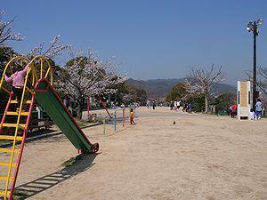 会下山公園：719m