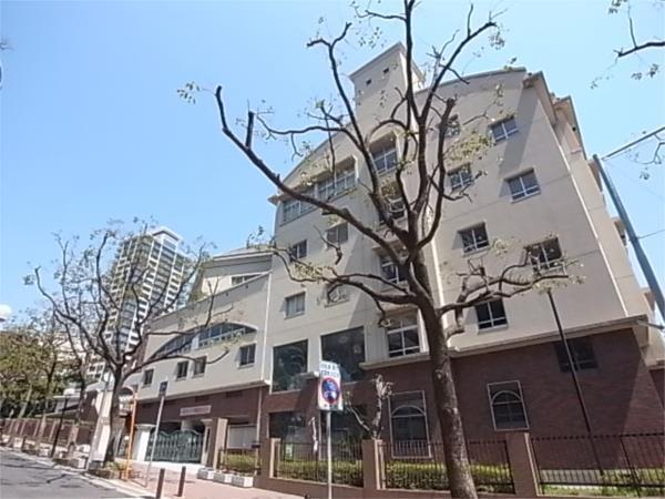 神戸生田中学校：124m