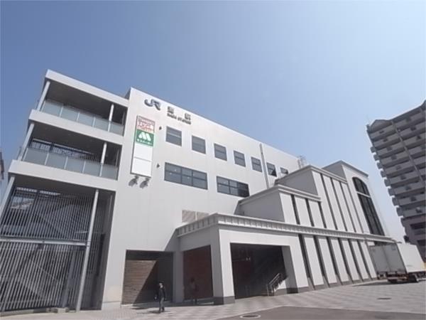 灘駅（JR）：210m