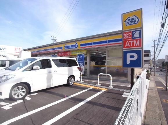 ﾐﾆｽﾄｯﾌﾟ神戸星が丘店：796m