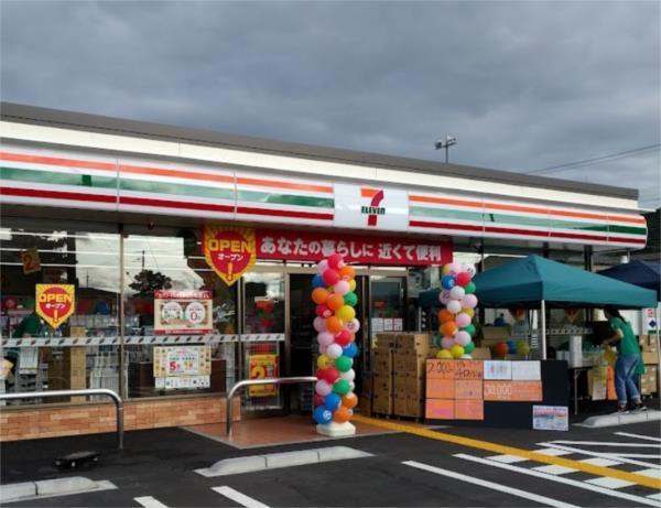 セブンイレブン 姫路白浜町北店：882m