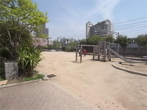 稗原町公園：203m