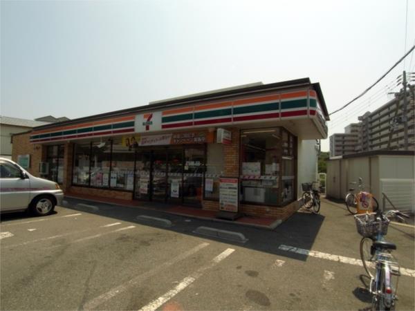 ｾﾌﾞﾝｲﾚﾌﾞﾝ 神戸舞子坂1丁目店：661m