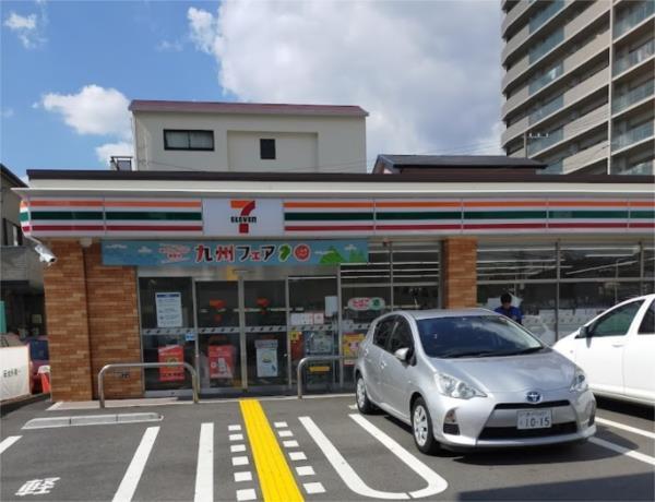 セブンイレブン 神戸都通5丁目店：309m