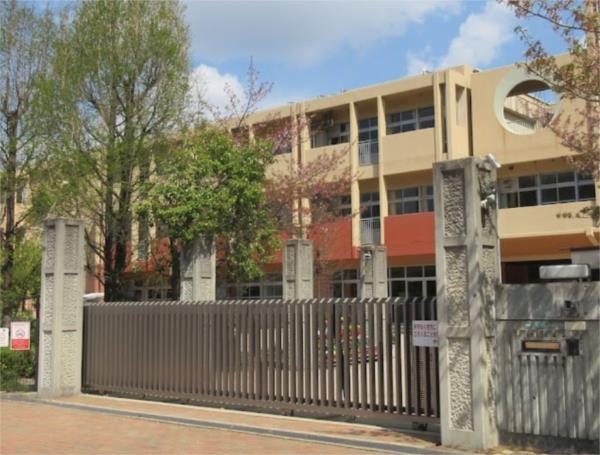 甲子園浜小学校：1057m