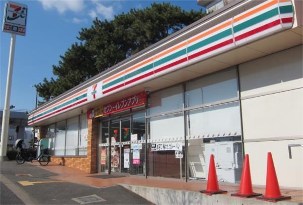 セブンイレブン 神戸魚崎北町4丁目店：184m