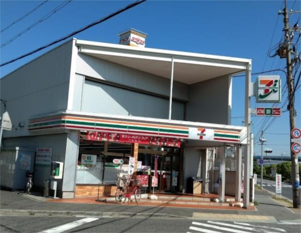 セブンイレブン 神戸深江浜町店：940m