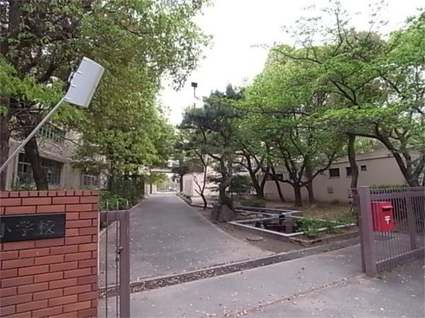 潮見小学校：88m