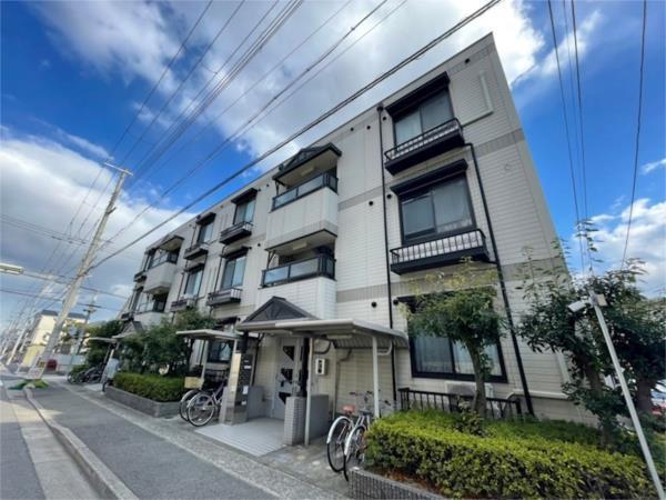 セルビシオ本山 外観