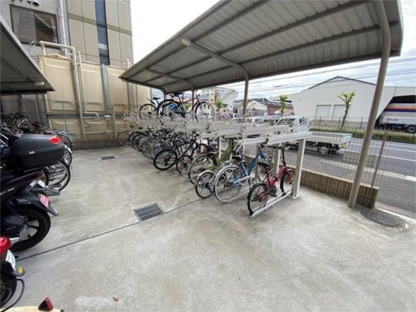 クレール姫路II 駐車場