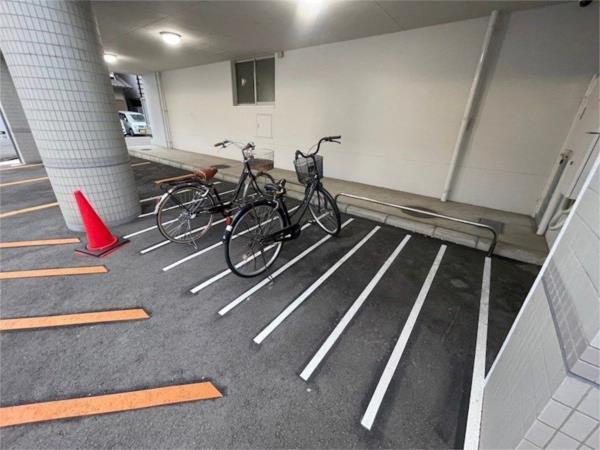 ハッピーコート豊沢 駐車場