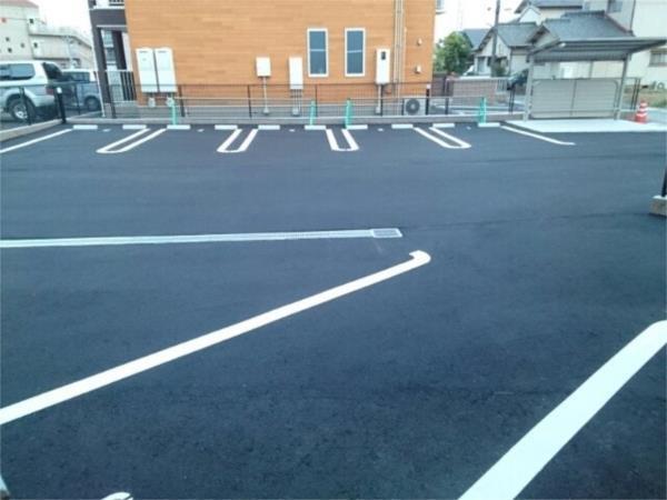 アジェラートII 駐車場