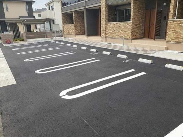 アイビー・ロードII 駐車場