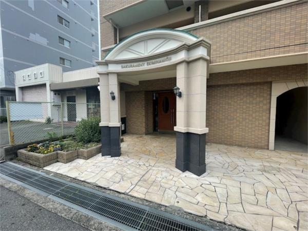 サクラメント駅南大路 エントランス