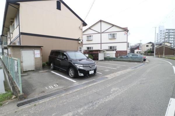 セジュール英賀保 駐車場