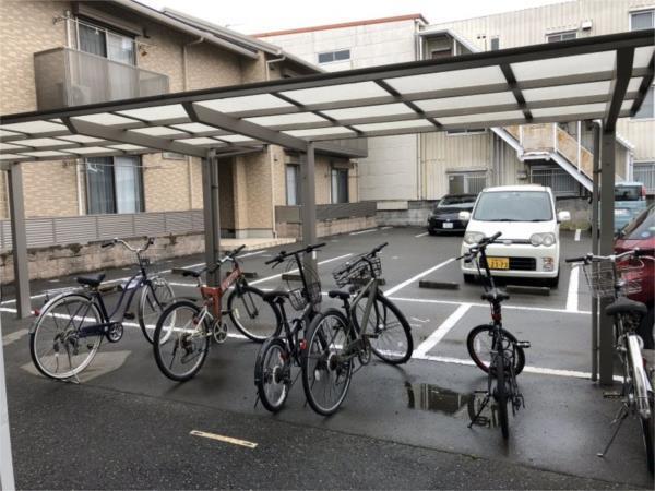 京口アパート 駐車場