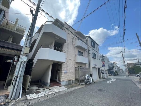 ファミネス芦屋 外観